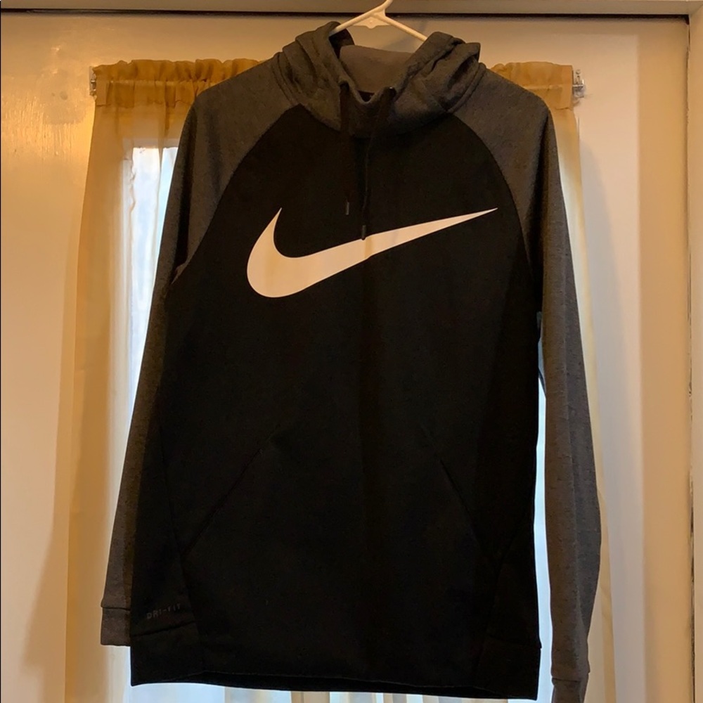 Dri-Fit Nike Pullover Hoodie